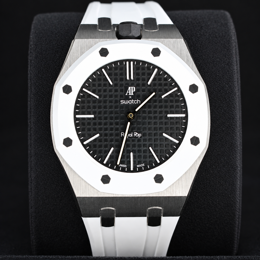 Ocho Negro SSX03W101N watch with black textured dial and silver-tone conversion case