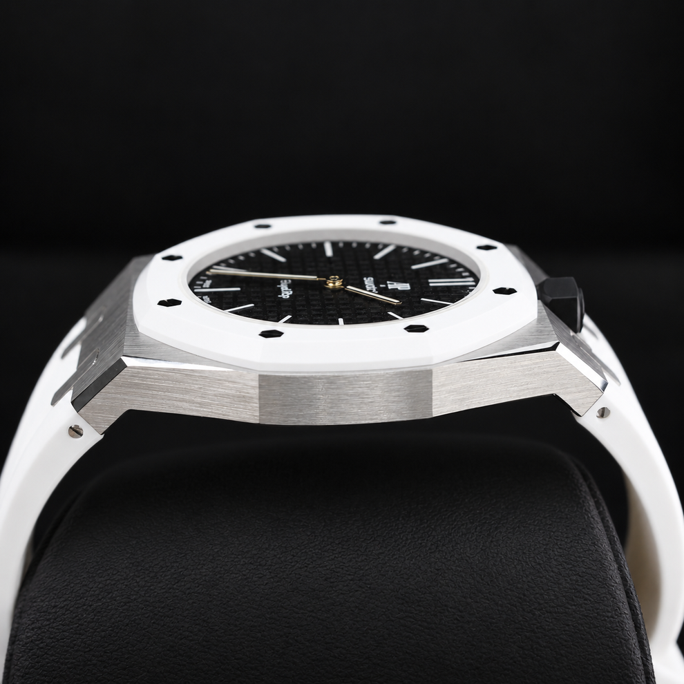 Ocho Negro SSX03W101N with aftermarket silver metal case and rubber strap