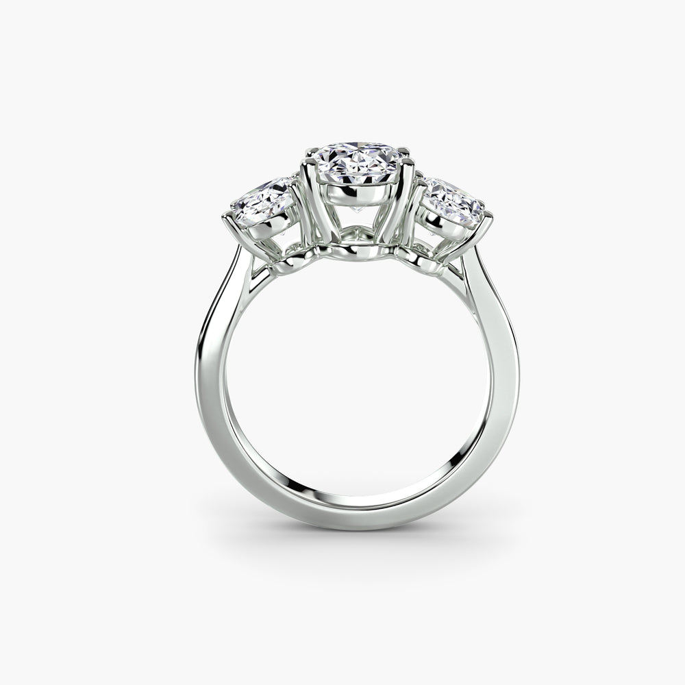 Anello di Fidanzamento Trilogy a Tre Pietre 0.50ct–3.00ct con Pietre Laterali da 1.40ct in Stile Classico da Matrimonio | Imperial Time UK Ltd