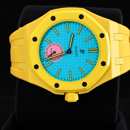 Royal Pop OTG ROZ SSX03J100N with bright yellow wrist case and bracelet