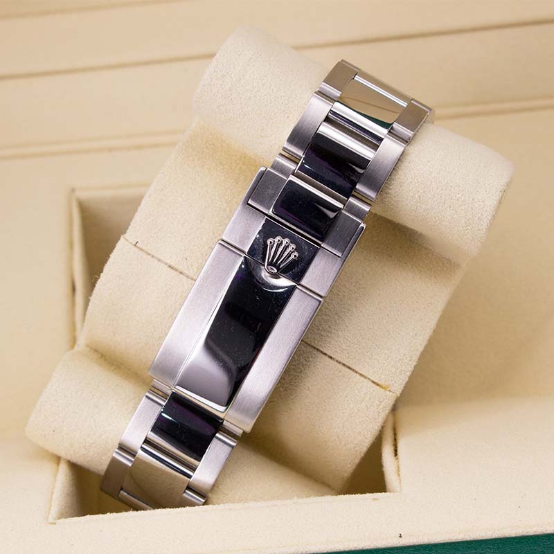 Rolex Gmt-master II 2014 Batman Oyster Bracelet Black Dial Stainless Steel 2014 Unworn Condition Fixed 40 Mm Mechanical Watch - product image from ...