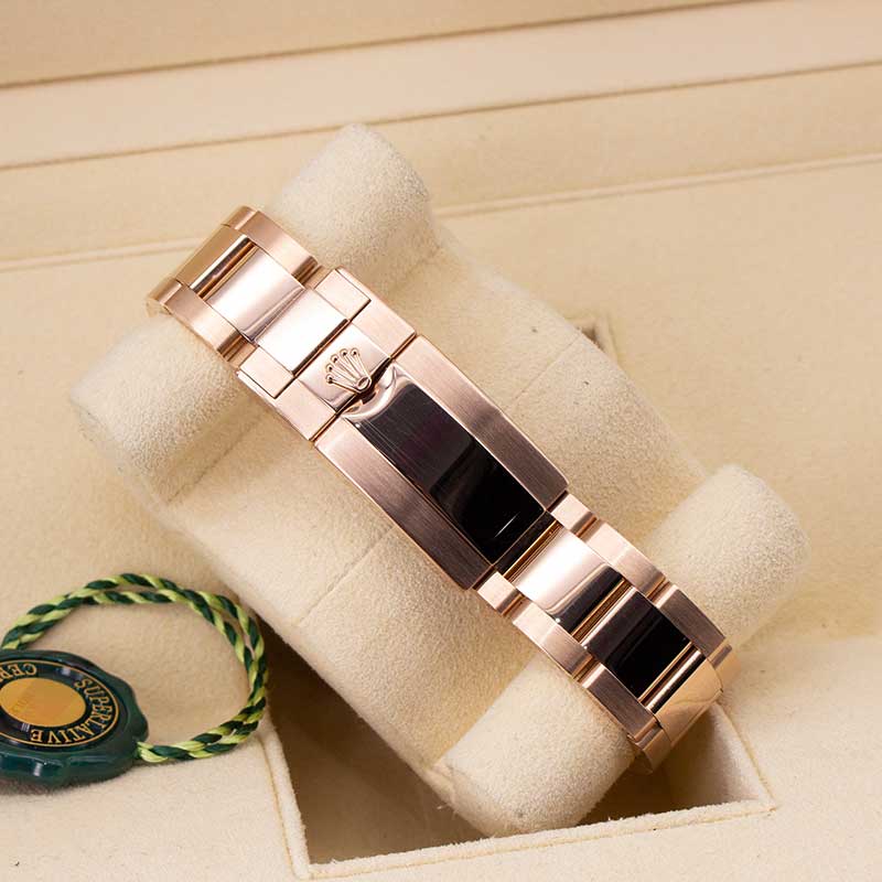 Rolex GMT-Master II 126715CHNR Everrose Gold Oyster Bracelet 2023