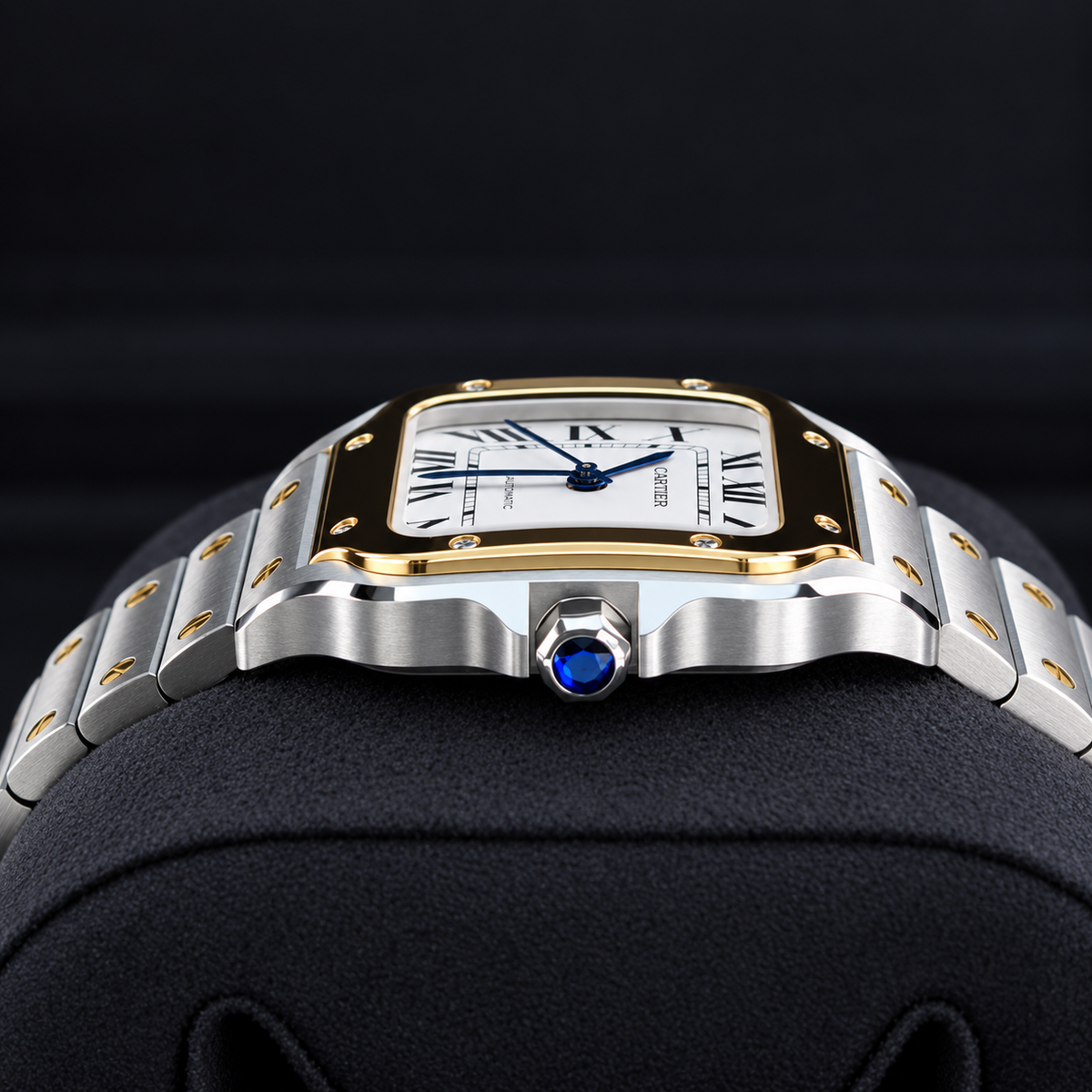 Cartier Santos W2SA0016 case profile and seven-sided crown with blue spinel