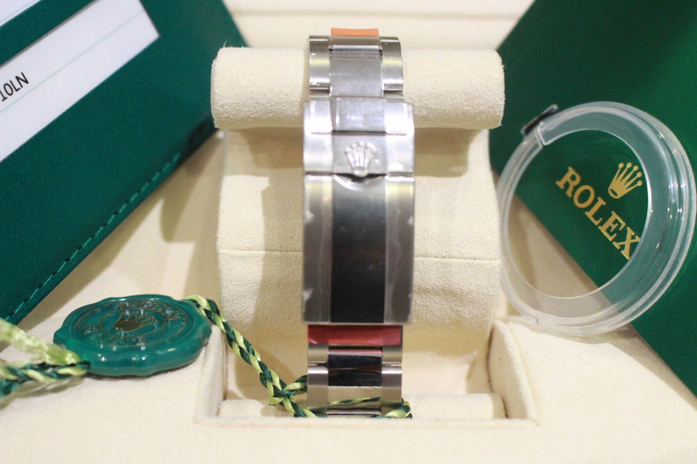 Rolex Gmt-master II 2014 Oyster Bracelet Black Dial Stainless Steel 2014 Pristine Condition Gmt/dual Time 40 Mm Mechanical - product image from Imp...