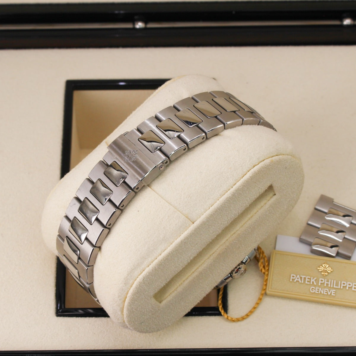 nan patek philippe nautilus 5711 1a 010 blue dial discontinued 2018 - product image from Imperial Time UK Ltd