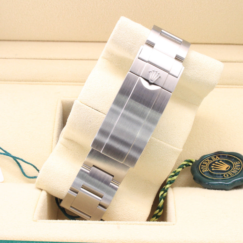 Rolex Sea Dweller 126600 Oyster Bracelet Black Dial Stainless Steel 2020 Unworn Condition Fixed 44 Mm Mechanical Watch - product image from Imperia...