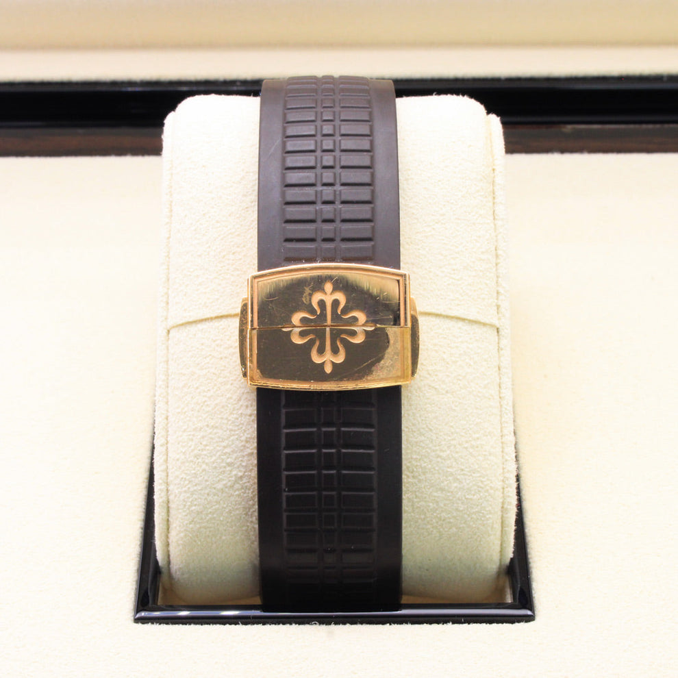 nan patek philippe aquanaut 5167r 001 date sweep seconds 2021 - product image from Imperial Time UK Ltd