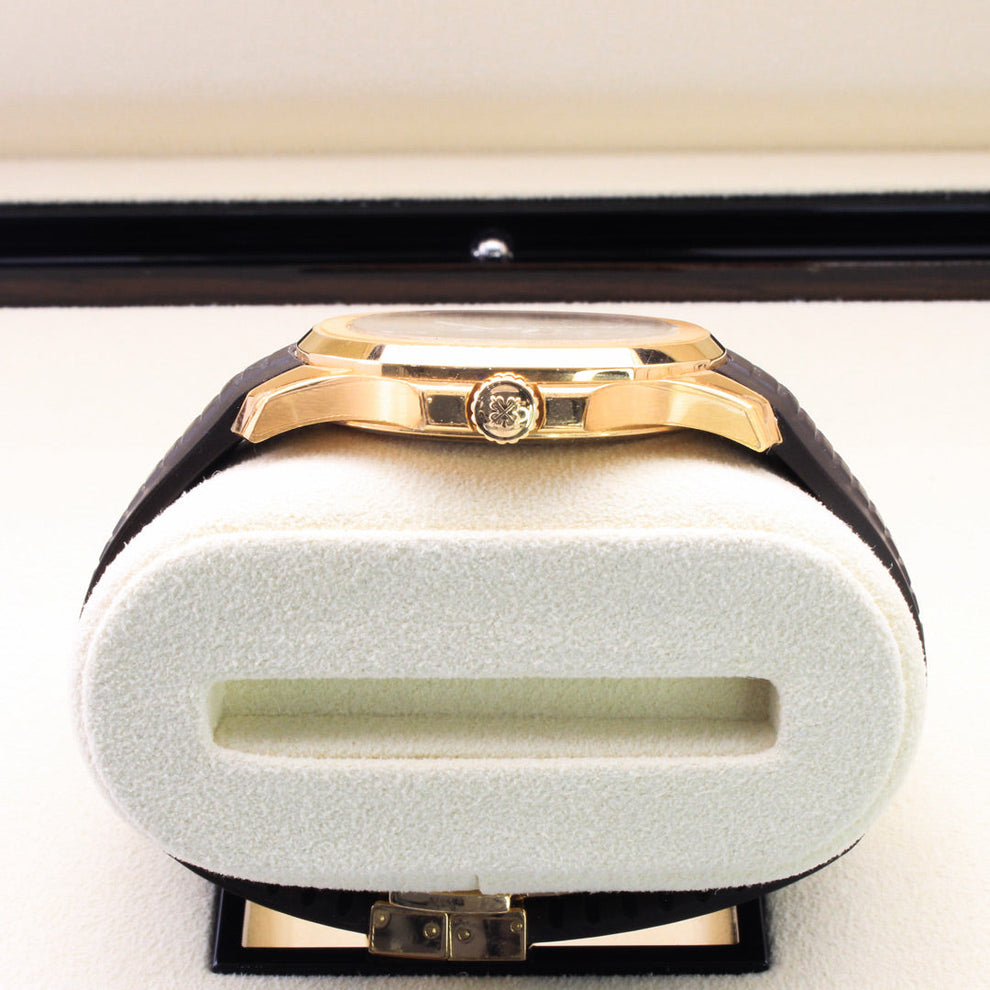 nan patek philippe aquanaut 5167r 001 date sweep seconds 2021 - product image from Imperial Time UK Ltd