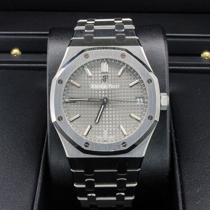 Audemars Piguet Royal Oak 15500ST.OO.1220ST.02 Luxury Swiss Watch Certified Pre-Owned Kensington London Boutique For Discerning Collectors - produc...