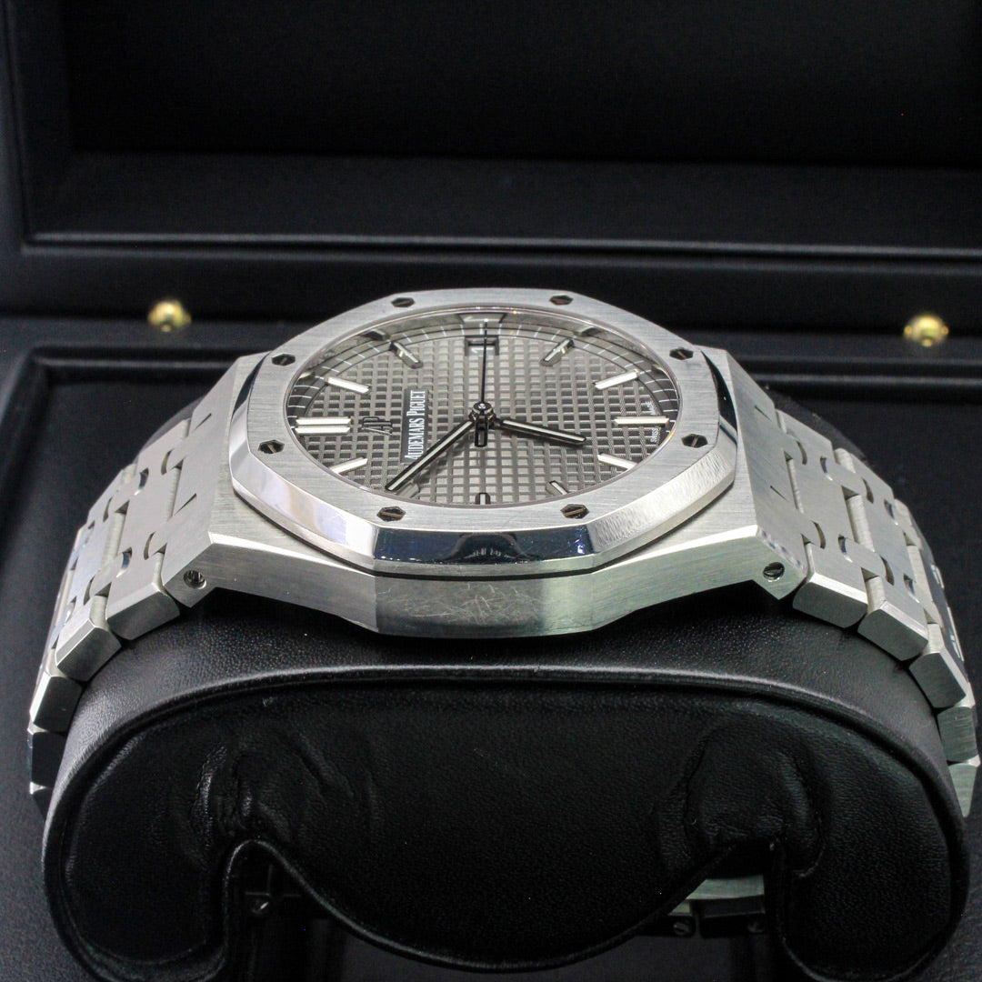 Audemars Piguet Royal Oak 15500ST.OO.1220ST.02