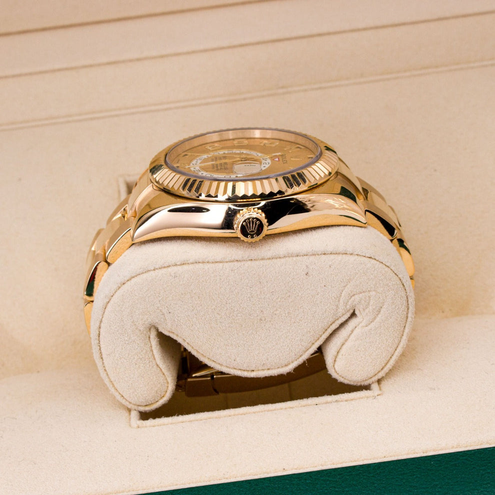 Rolex Skydweller Champagne 326938 Oyster Bracelet Gold Dial Yellow Gold Pristine Condition Fluted Bezel 40 Mm Mechanical Watch - product image from Imper...