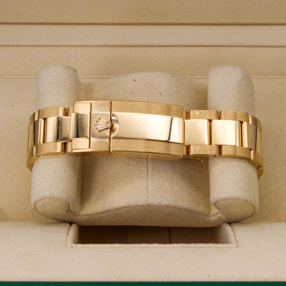 Rolex Cosmograph Daytona 116508 yellow gold bracelet with factory-original black diamond dial
