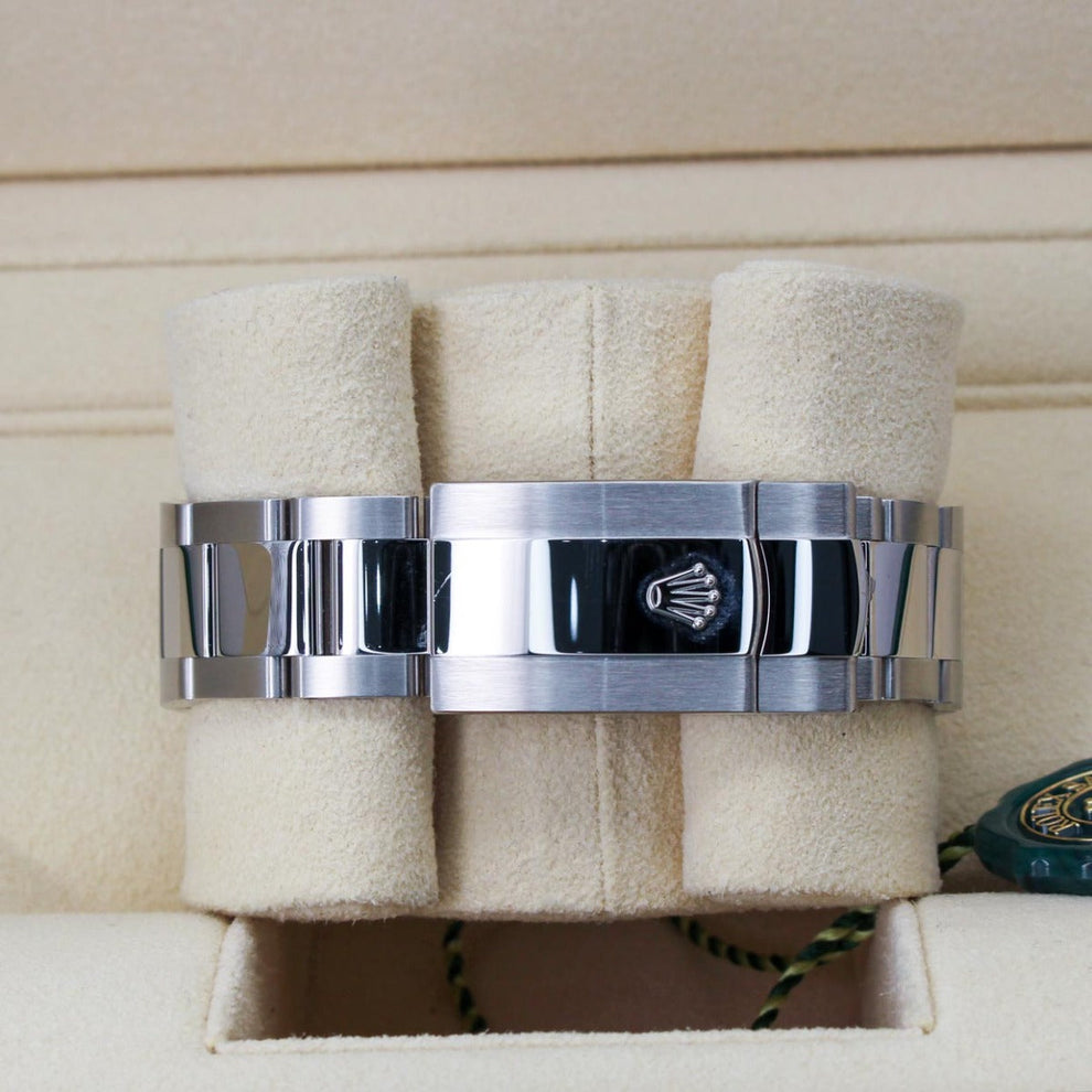 Rolex Datejust 36 126234 Oyster Bracelet Blue Dial Stainless Steel 2022 Pristine Condition Fluted Bezel 36mm Mechanical Watch - product image from Imper...