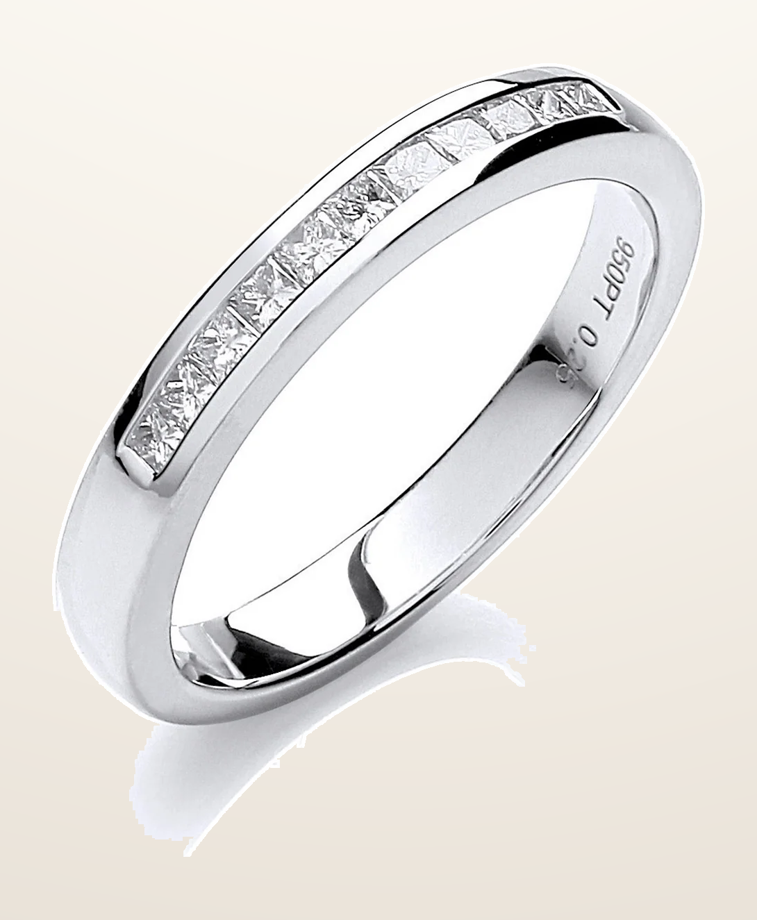 IT_ROLE:detail_crop | 18ct White Gold 0.25ctw Princess cut G/H-Si Diamond Half Eternity Ring