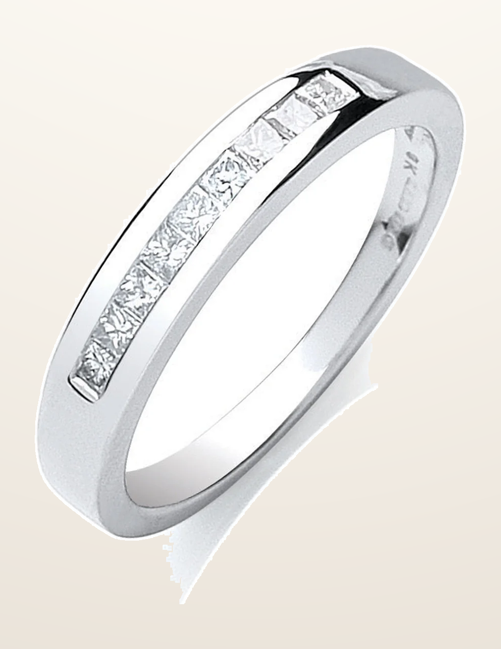 IT_ROLE:detail_crop | 9ct White Gold 0.25ct Princess Cut Diamond Eternity Ring