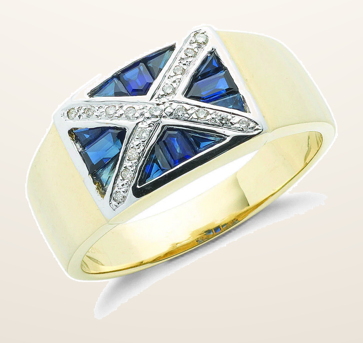 IT_ROLE:detail_crop | 9ct Yellow Gold 0.10ct Diamond & 0.60ct Blue Sapphire Scotland Ring