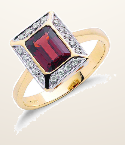 IT_ROLE:detail_crop | 9ct Yellow Gold 0.12ct Diamond & 1.90ct Garnet Ring