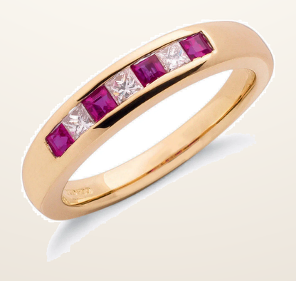 IT_ROLE:detail_crop | 9ct Yellow Gold Princess Cut 0.20ct Diamond & 0.35ct Ruby Eternity Ring