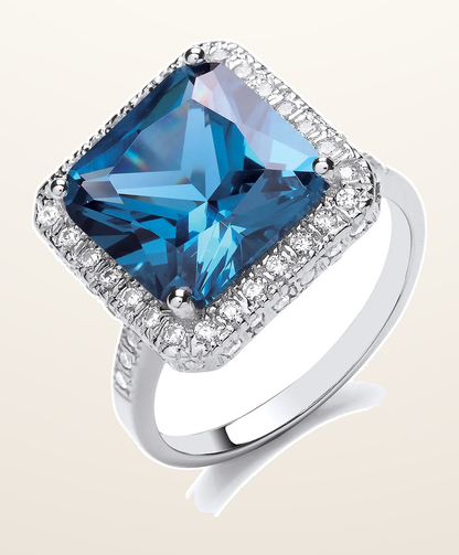 IT_ROLE:detail_crop | Silver Blue Colour Cubic Zirconia Cluster Ring
