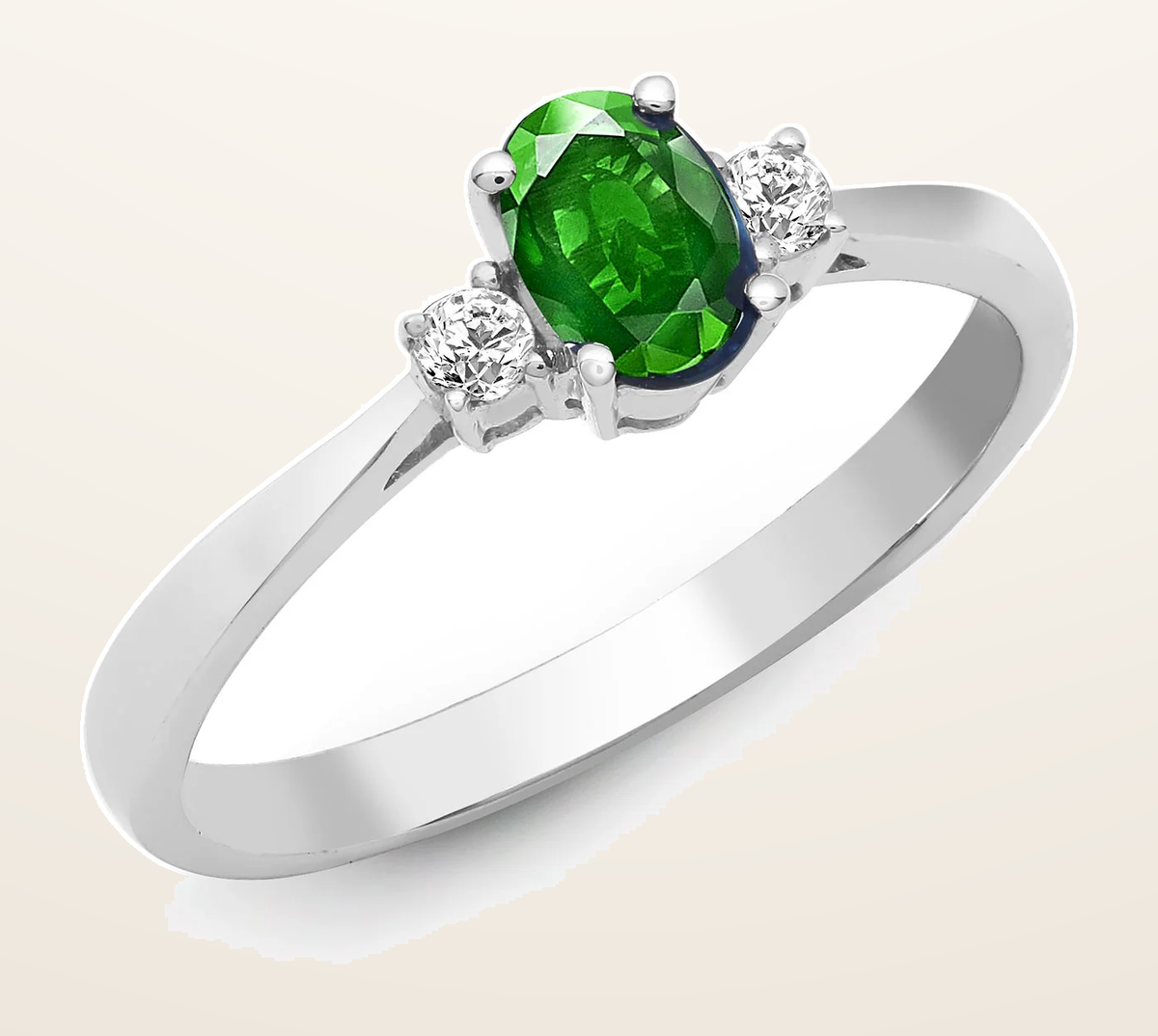 IT_ROLE:detail_crop | 18ct White Gold Natural Diamond And Emerald And 3 Stone Ring