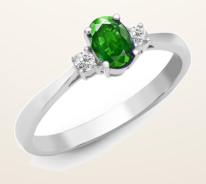 IT_ROLE:detail_crop | 18ct White Gold Natural Diamond And Emerald And 3 Stone Ring