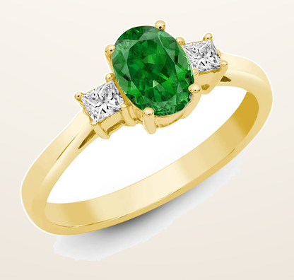 IT_ROLE:detail_crop | 18ct Yellow Gold Natural Diamond And Emerald And 3 Stone Ring