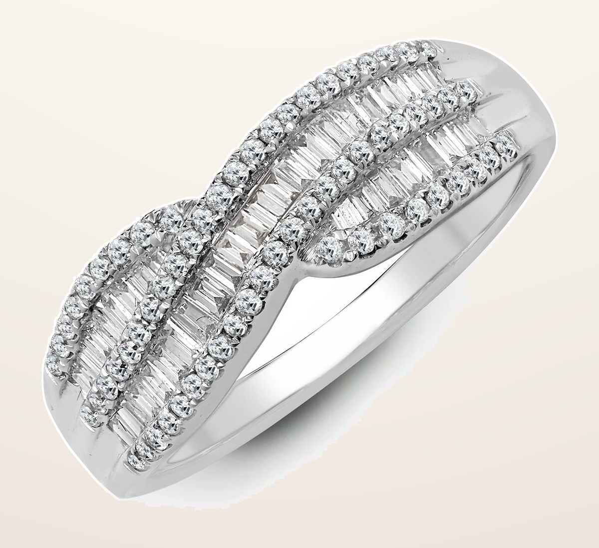 IT_ROLE:detail_crop | 18ct White 0.69ct Natural Diamond Round Brilliant Cut & Baguette Ring