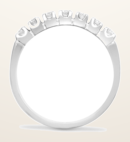 IT_ROLE:detail_crop | 9ct White Gold Natural Diamond Ring