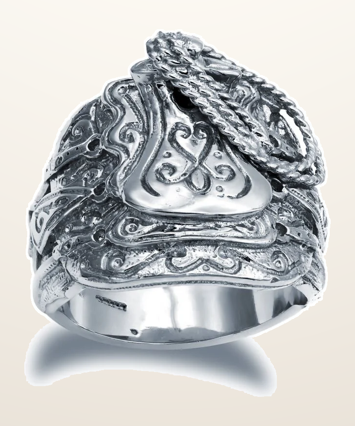 IT_ROLE:detail_crop | 925 Sterling Silver hand finished heavy weight saddle ring