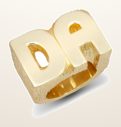 IT_ROLE:detail_crop | 9ct Yellow Gold Initial Blank Ring
