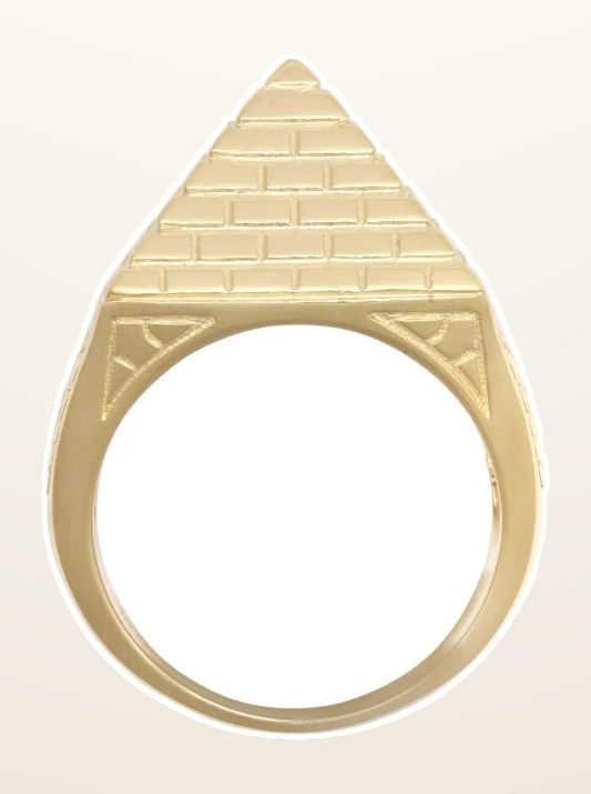 IT_ROLE:detail_crop | 9ct Yellow Gold Half Ounce Pyramid Ring