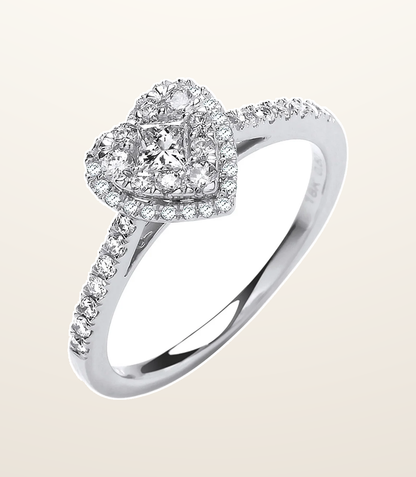 IT_ROLE:presentation_crop | 18ct Heart Shaped 0.50ctw Dress Ring.