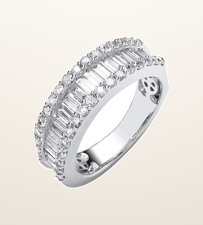 IT_ROLE:presentation_crop | 18ct White Gold 1.50ct Baguette & Brilliant Diamond Ring