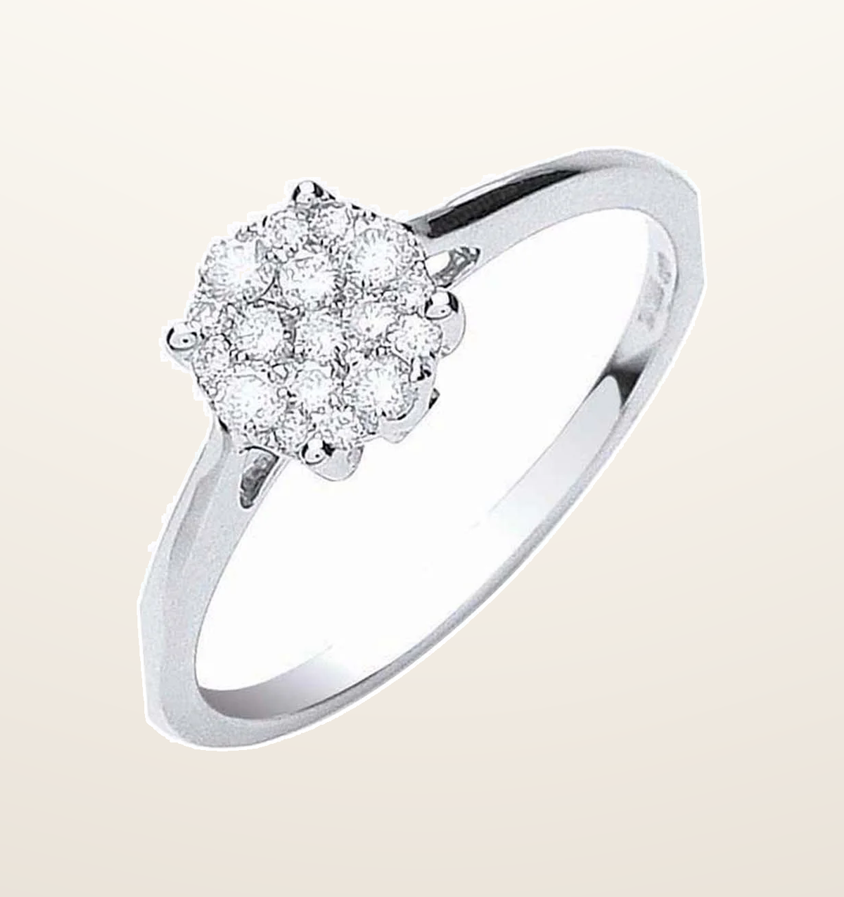 IT_ROLE:presentation_crop | 18ct White Gold 0.25ct Cluster Diamond Ring