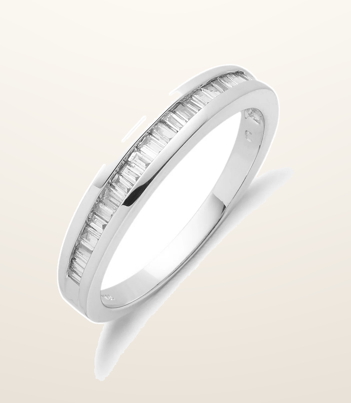 IT_ROLE:presentation_crop | 18ct White Gold 0.25ctw Baguette Cut Diamond Eternity Ring