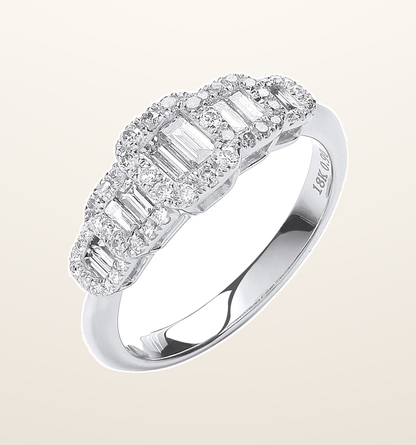 IT_ROLE:presentation_crop | 18ct White Gold 0.72ct G-VS Dress Ring