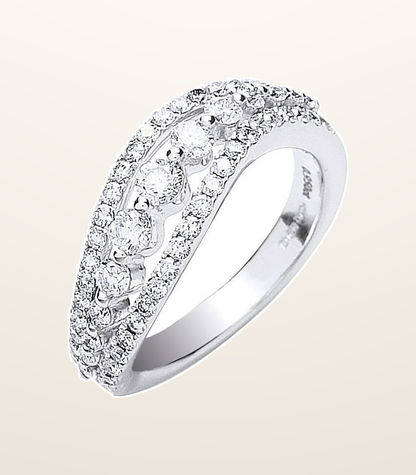 IT_ROLE:presentation_crop | 18ct White Gold 1.00ctw Fancy Diamond Ring