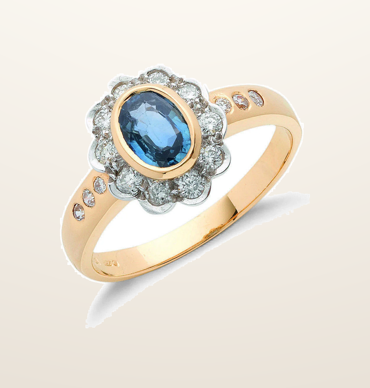 IT_ROLE:presentation_crop | 18ct Yellow Gold 0.36ct Diamond & 0.90ct Blue Sapphire Cluster Ring