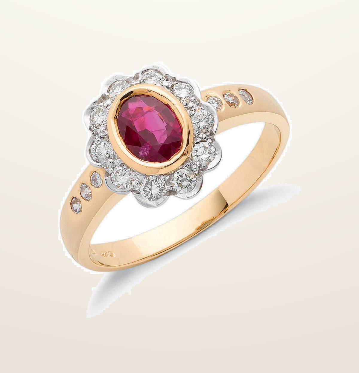 IT_ROLE:presentation_crop | 18ct Yellow Gold 0.36ct Diamond & 0.90ct Ruby Cluster Ring
