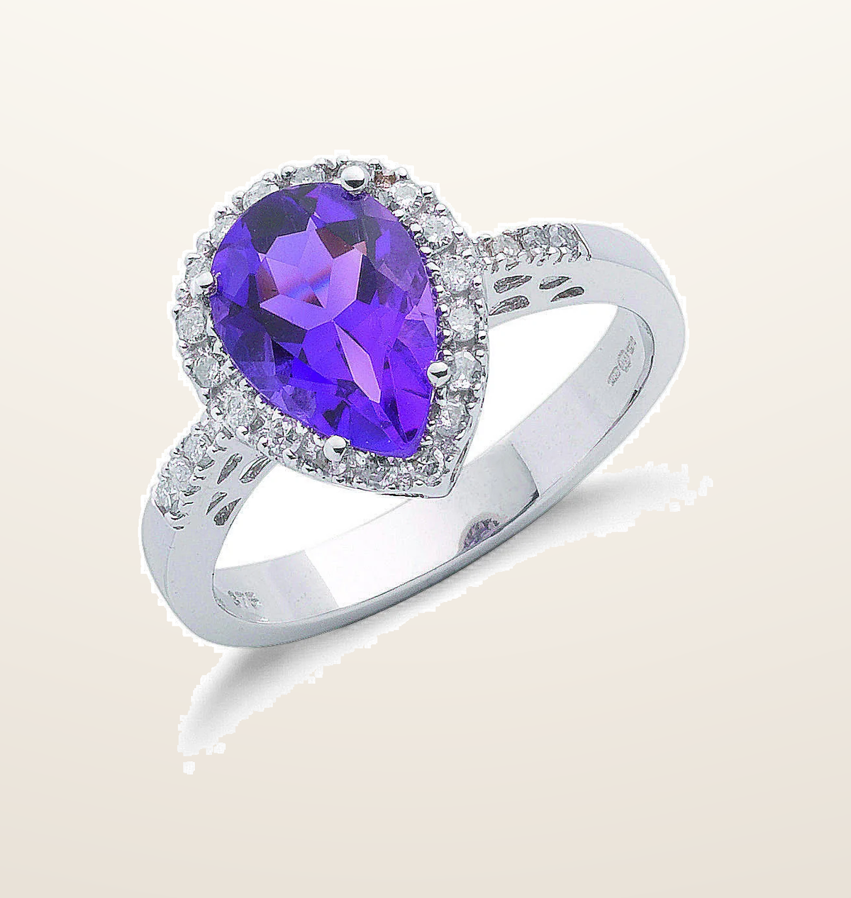 IT_ROLE:presentation_crop | 9ct White Gold 0.18ct Diamond & 1.60ct Amethyst Ring