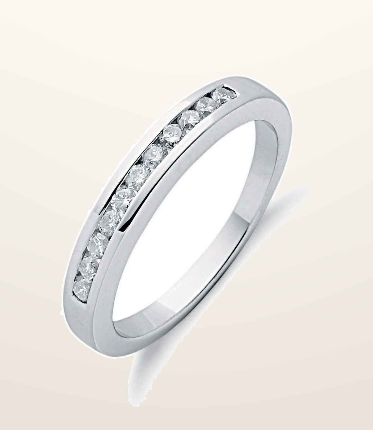 IT_ROLE:presentation_crop | 9ct White Gold 0.25ctw Diamond Eternity Ring