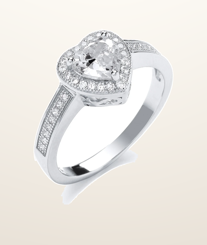 IT_ROLE:presentation_crop | Silver Cubic Zirconia Heart Ring