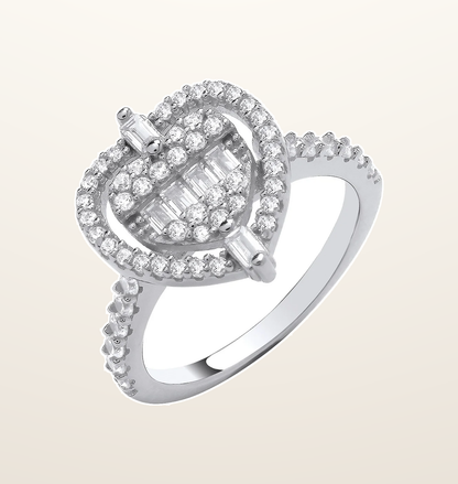 IT_ROLE:presentation_crop | Silver Heart Halo Style Ring