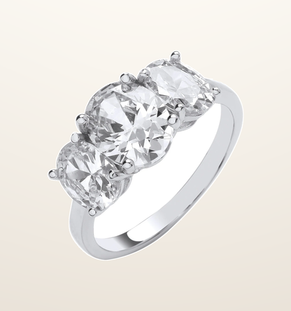 IT_ROLE:presentation_crop | Silver Oval Cubic Zirconias Trilogy Ring