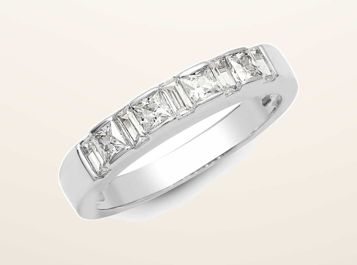 IT_ROLE:presentation_crop | 18ct White 0.87ct Princess Cut & Baguette Natural Diamond Ring