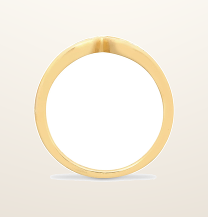 IT_ROLE:presentation_crop | 9ct Yellow Gold Natural Diamond Wishbone Ring