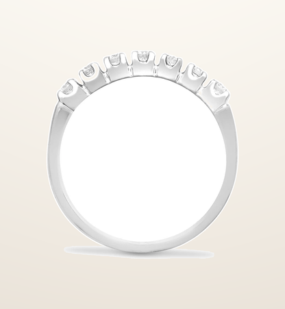 IT_ROLE:presentation_crop | 9ct White Gold Natural Diamond Ring