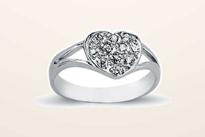 IT_ROLE:presentation_crop | 925 Silver Cubic Zirconia Set heart Signet Ring