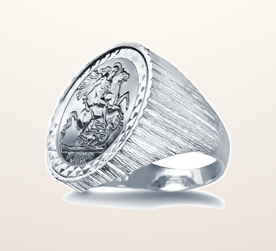 IT_ROLE:presentation_crop | 925 Silver Full Sovereign Ring