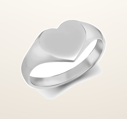 IT_ROLE:presentation_crop | 925 Silver Heart Shape Signet Ring